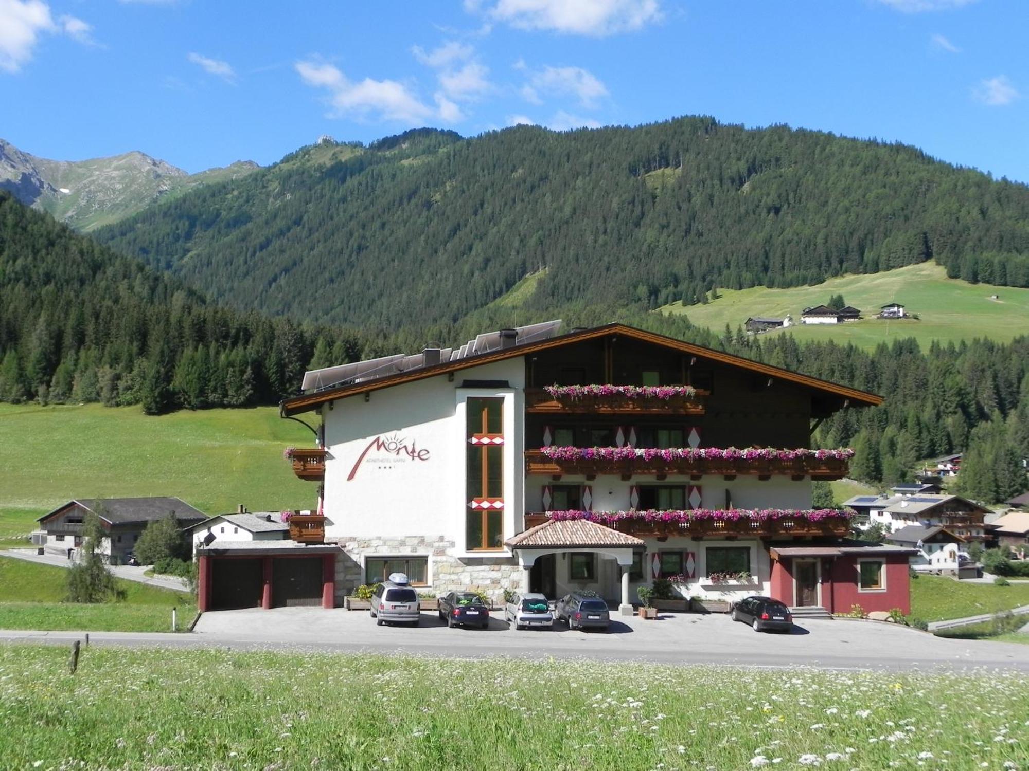 Aparthotel Garni Monte Kartitsch Exterior photo